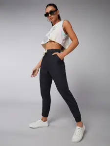 DOLCE CRUDO Women Lightweight Regular Length Mid Rise Clean Look Regular Fit Denim Joggers