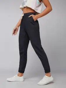 DOLCE CRUDO Women Lightweight Regular Length Mid Rise Clean Look Regular Fit Denim Joggers