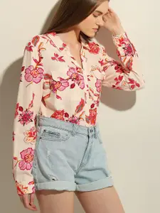 Vero Moda Spread Collar Long Sleeves Floral Printed Regular Fit Casual Shirt