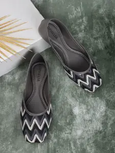 OPHELIA Printed Square Toe Mojaris