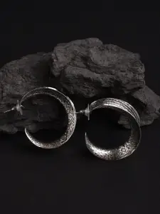 XPNSV Antique Sleek Silver-Plated Striped Half Hoop Earrings