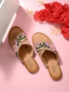 Zebba Women  Embellished Open Toe Flats