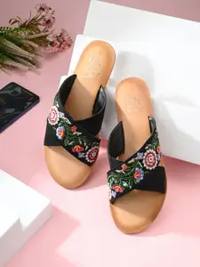 Zebba Women Embellished Open Toe Flats