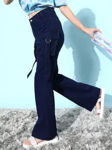 DOLCE CRUDO Women Bootcut High-Rise Clean Look Stretchable Cargo Jeans