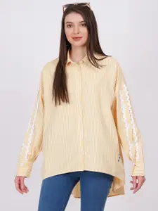 MINGLAY Relaxed Vertical Stripes Spread Collar Long Sleeves Casual Shirt