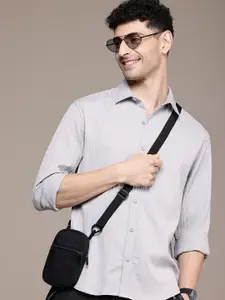 WROGN Comfort Fit Self Striped Casual Shirt