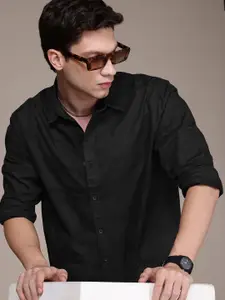 WROGN Comfort Self Striped Pure Cotton Casual Shirt