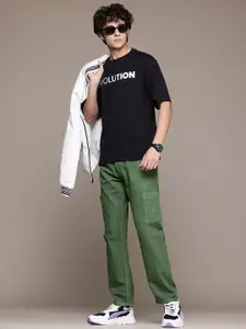 The Roadster Lifestyle Co. Men Straight Fit Jeans