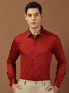 INVICTUS Original Slim Fit Cotton Spread Collar Formal Shirt