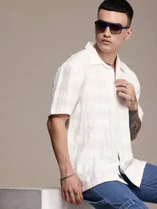 Roadster Men Fit Textured Cuban Collar Relaxed Casual Shirt