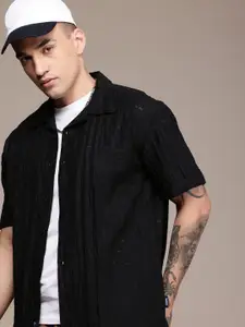 Roadster Men Textured Cuban Collar Relaxed Fit Casual Shirt