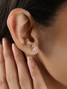 Nistra Women Heart Shaped Studs Earrings