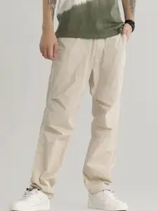 Snitch Men Solid Pure Cotton Loose-Fit Joggers