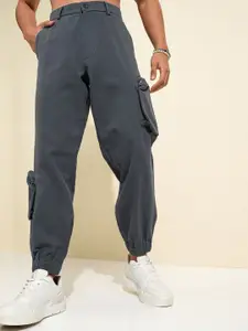 HIGHLANDER Men Solid Elasticated Carpenter Fit Cargo Pant