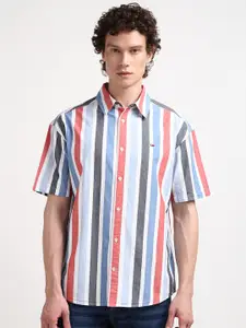 Tommy Hilfiger Men Multi Stripes Opaque Striped Casual Shirt