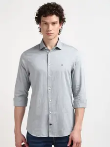 Tommy Hilfiger Men Opaque Self-Design Casual Shirt