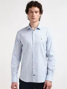 Tommy Hilfiger Men Opaque Printed Casual Shirt