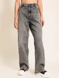 Bene Kleed Women Light Faded High Rise Relaxed Fit Jeans