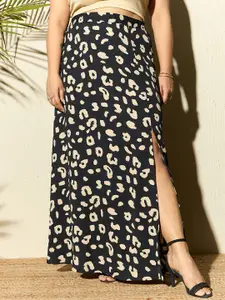 Berrylush Curve Women Printed A-Line Maxi Skirt