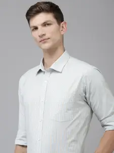 Park Avenue Pure Cotton Slim Fit Opaque Striped Formal Shirt