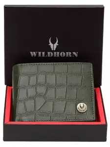 WildHorn Men Leather Two Fold Wallet