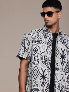 The Roadster Life Co. Pure Cotton Printed Relaxed Fit Casual Shirt