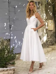 bebe Sleeveless Fit and Flare Maxi Dress