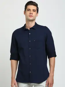 Turtle Relaxed Slim Fit Spread Collar Pure Cotton Casual Shirt