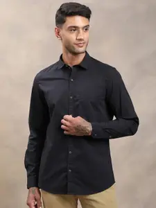 Turtle Men Relaxed Slim Fit Opaque Casual Shirt
