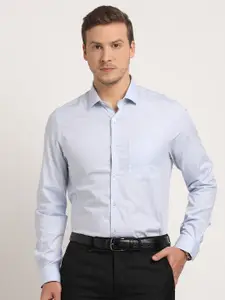 Turtle Men Classic Slim Fit Opaque Checked Formal Shirt