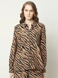 Vero Moda Abstract Printed Spread Collar Casual Shirt