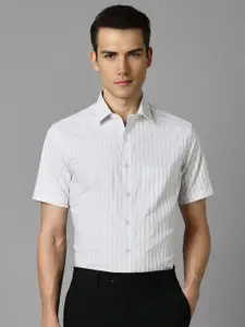 Louis Philippe Men Slim Fit Opaque Striped Formal Shirt