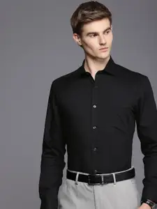 Louis Philippe Men Cotton Solid Wrinkle Resistant Regular fit Formal Shirt