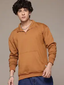 The Roadster Lifestyle Co. Men Mock Neck Sweatshirt