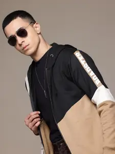 The Roadster Lifestyle Co. Colourblocked Hooded Sweatshirt with Brand Logo Print Detail