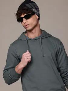 The Roadster Lifestyle Co. Men Hooded Sweatshirt