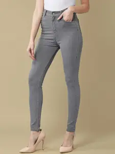 The Roadster Lifestyle Co Light Fade Skinny Fit Stretchable Jeans
