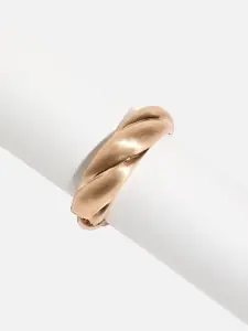 SOHI Gold-Plated Twisted Bangle-Style Bracelet