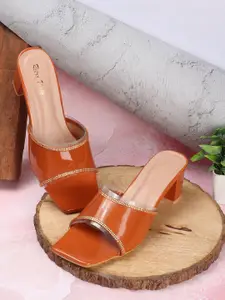 Retro Walk Textured Block Peep Toes with Buckles