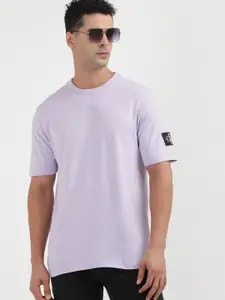 Calvin Klein Jeans Men Solid Round Neck Applique T-shirt