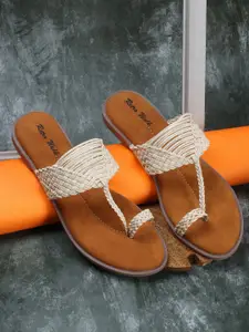 Retro Walk Textured One Toe Flats