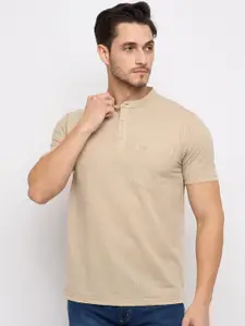 Duke Men Solid Henley Neck Pockets T-shirt