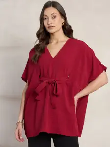 FEMMELLA Solid V-Neck Top