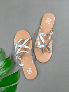 POSTCARD Women Printed One Toe Flats with Bows