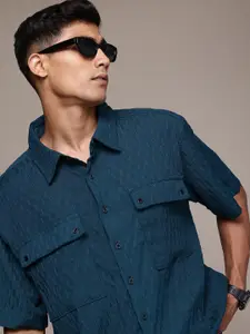 The Roadster Life Co. Relaxed Fit Seersucker Casual Shirt