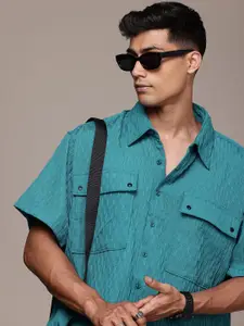 The Roadster Life Co. Relaxed Fit Seersucker Casual Shirt