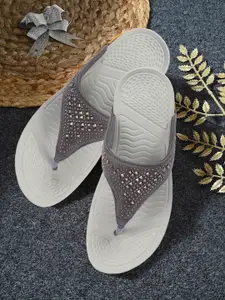 TRASE Stiletto with Laser Cuts