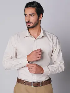 Oxemberg Men Slim Fit Opaque Formal Shirt