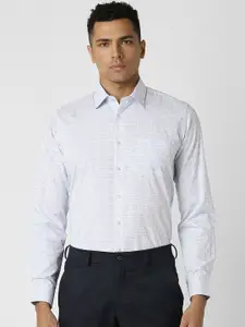 Van Heusen Men Checked Spread Collar Slim Fit Formal Shirt
