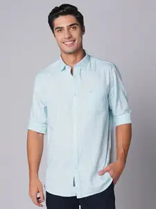 Oxemberg Men Micro Ditsy Printed Spread Collar Casual Shirt